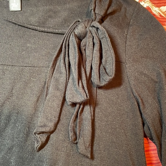 Fun top! - Picture 3 of 6